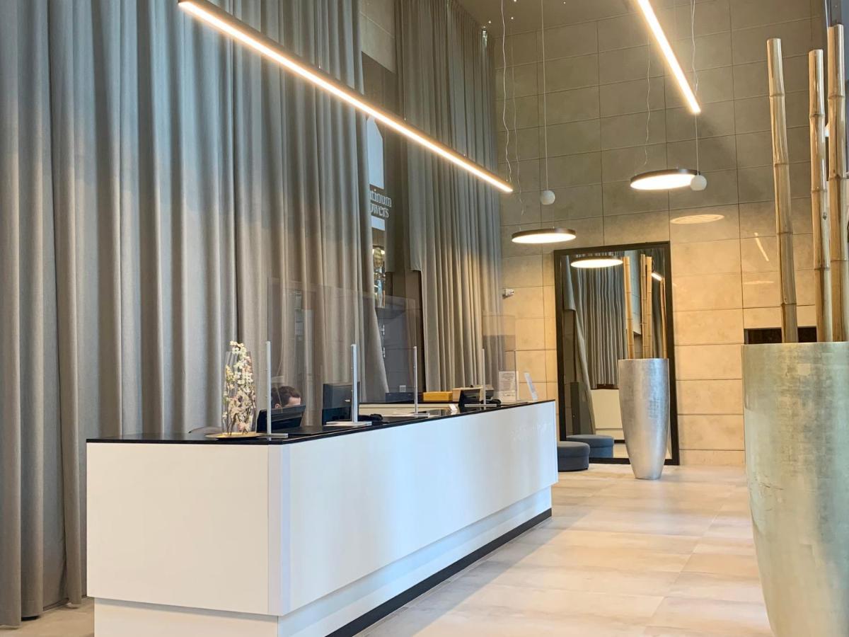Ferienwohnung Platinum Tower Green Star Apart Warschau Exterior foto