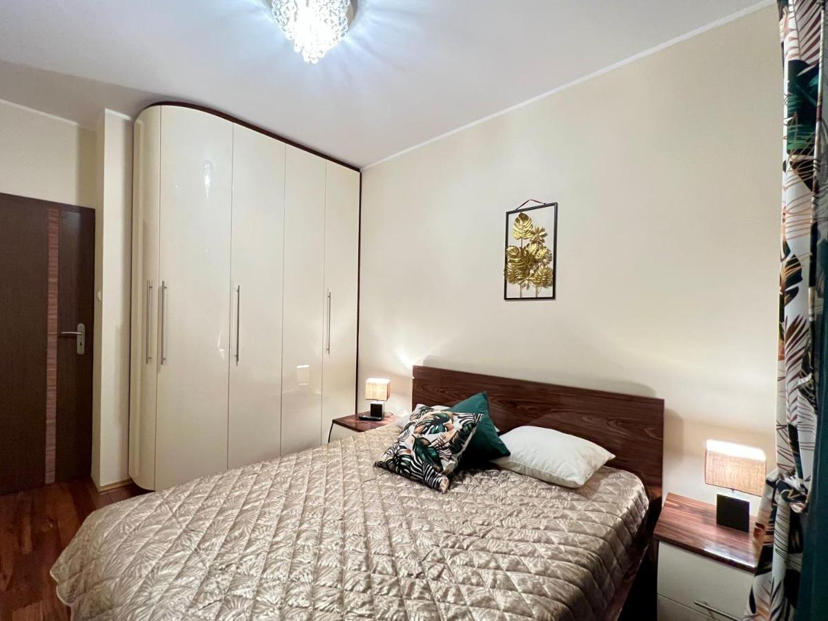 Ferienwohnung Platinum Tower Green Star Apart Warschau Exterior foto