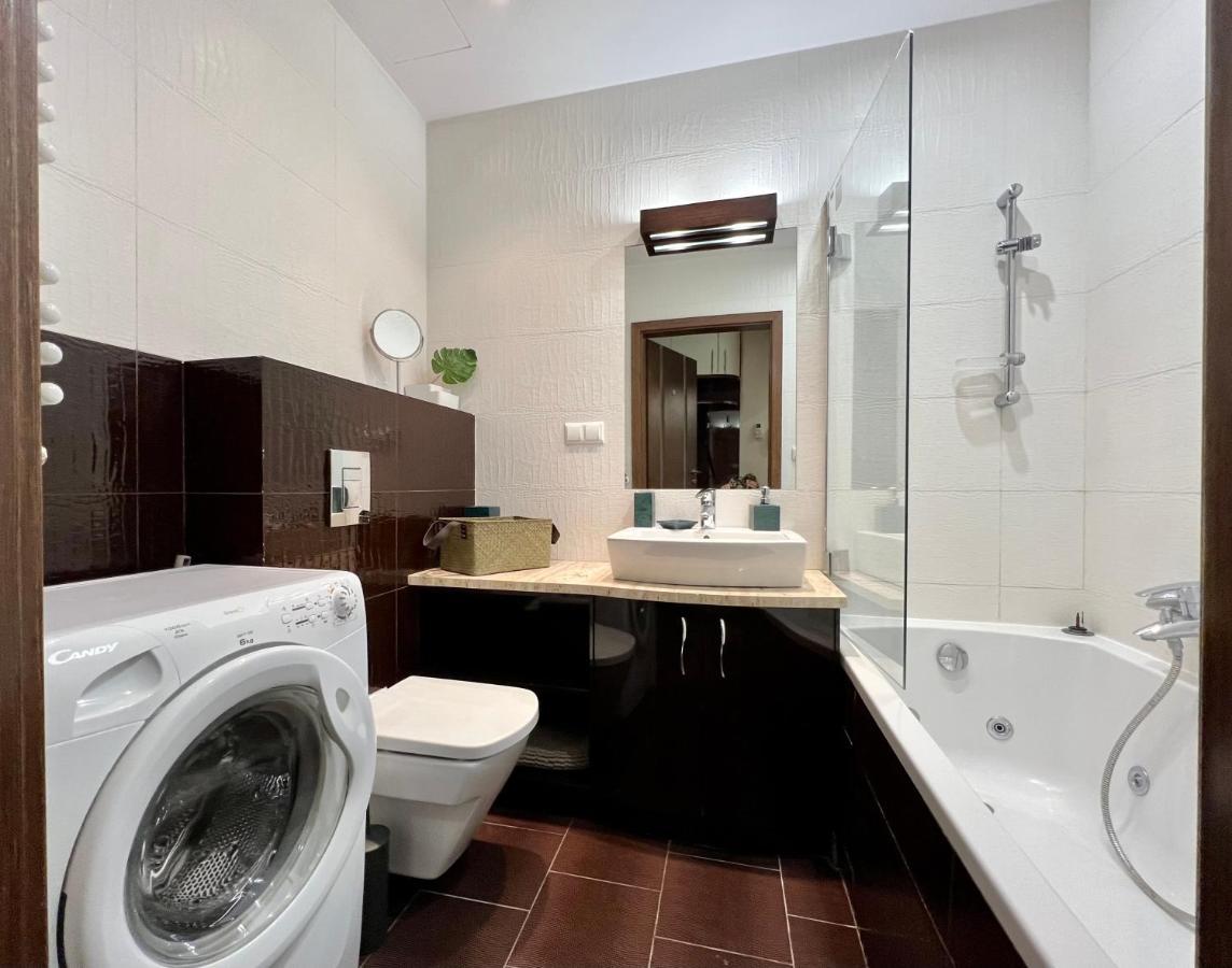Ferienwohnung Platinum Tower Green Star Apart Warschau Exterior foto