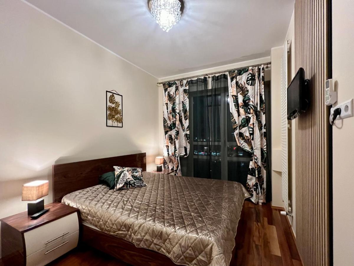 Ferienwohnung Platinum Tower Green Star Apart Warschau Exterior foto