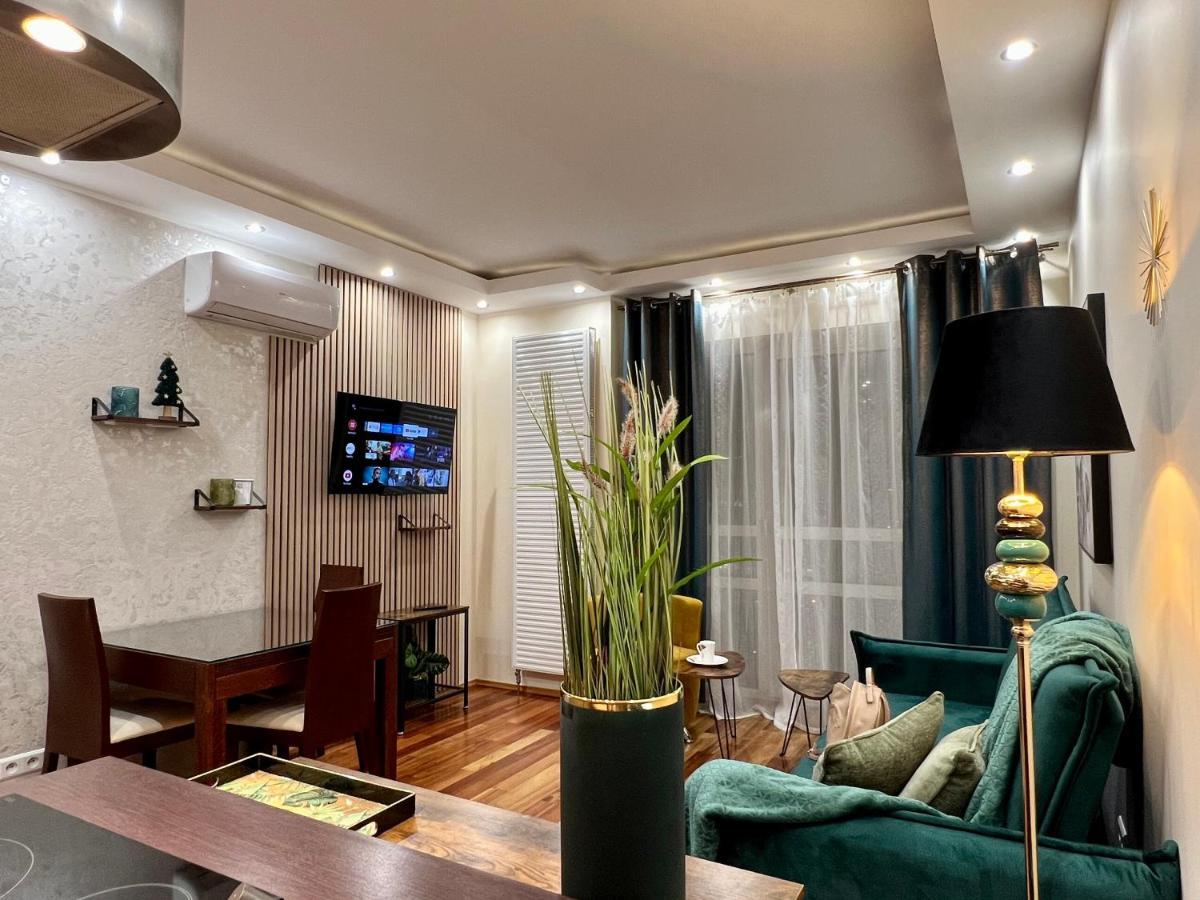 Ferienwohnung Platinum Tower Green Star Apart Warschau Exterior foto