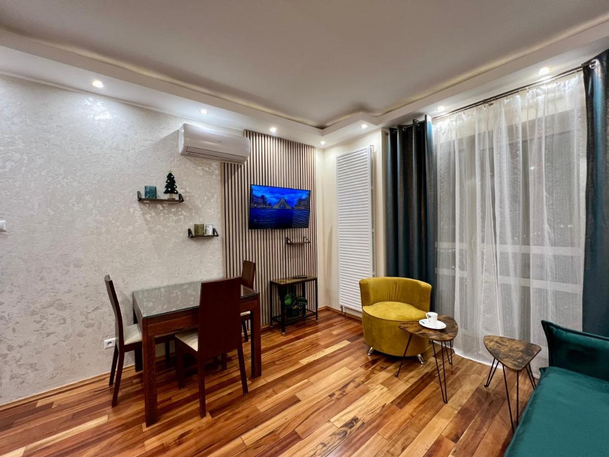 Ferienwohnung Platinum Tower Green Star Apart Warschau Exterior foto
