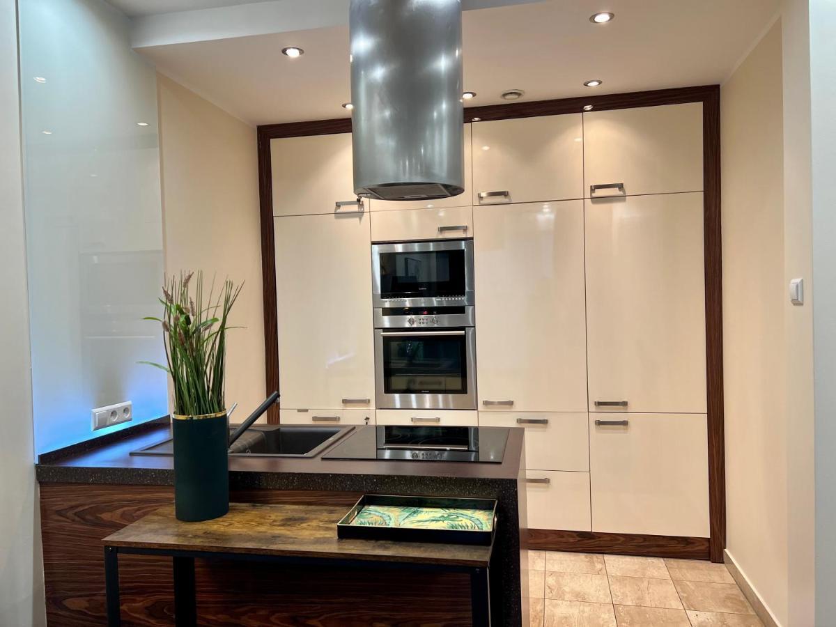Ferienwohnung Platinum Tower Green Star Apart Warschau Exterior foto